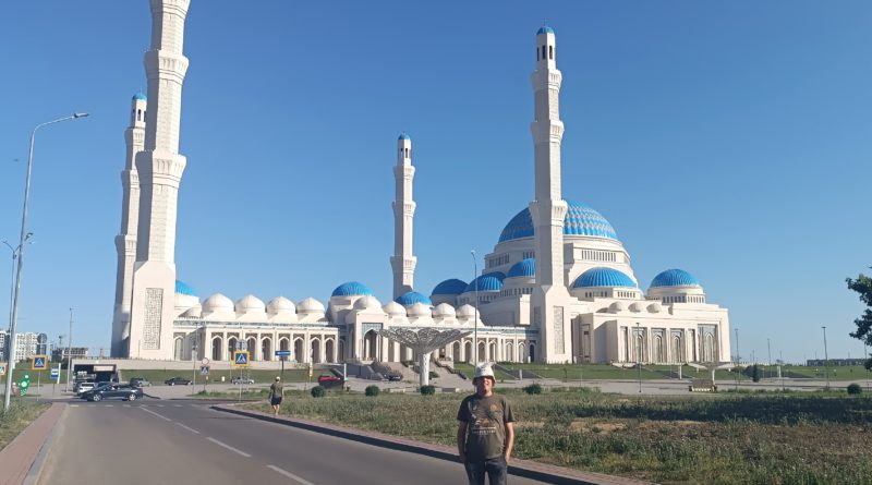 Äljan Ana Mosque: la moschea più elegante della nuova Astana