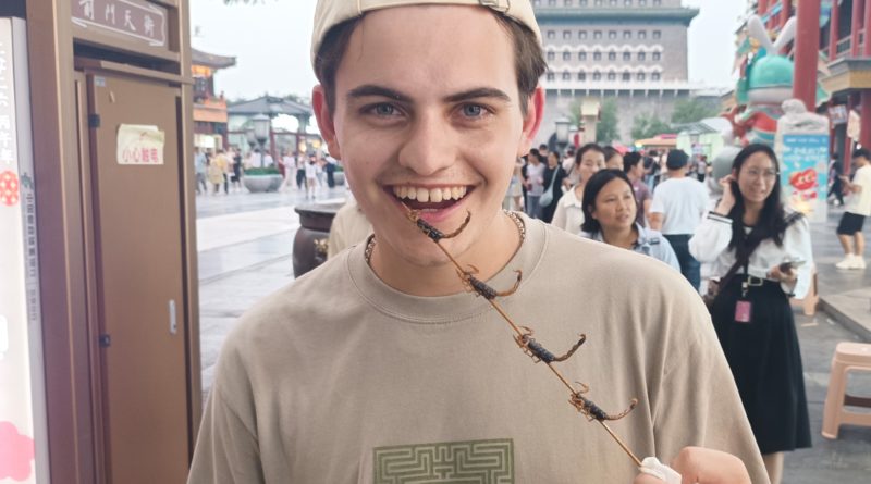 Tra scorpioni e odori intensi: il nostro street food pechinese
